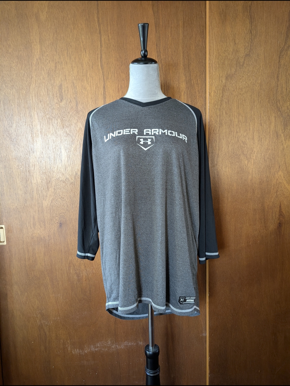 Under Armour Men’s Gray Performance Long-Sleeve Shirt